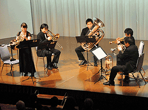 「レイバー・ブラス」演奏会