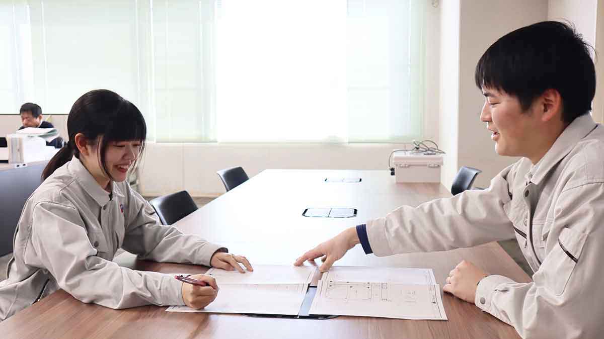 社員