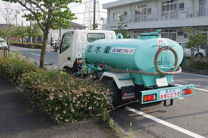 はなみずき散水車